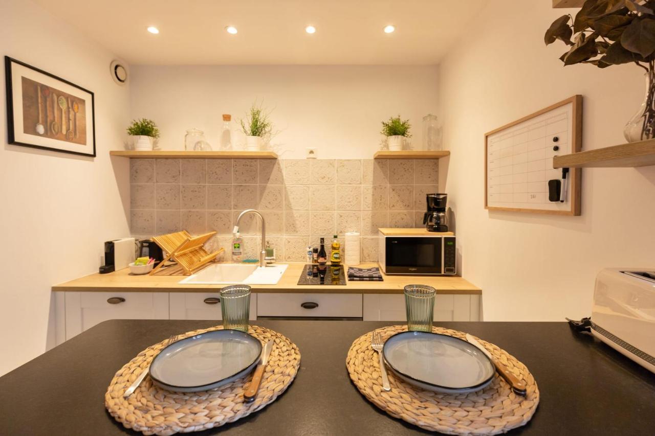 La Vague - Breath Of Freshness In Center Of Honfleur - Free Parking 550M Leilighet Eksteriør bilde